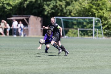 Bild 129 - wBJ SV Henstedt Ulzburg - TuS Rotenhof : Ergebnis: 12:0